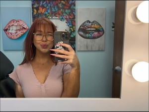 Emilygraceeetv Photo #4