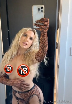 Ellie Gregoria Photo #43