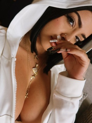 Malu Trevejo Photo #1090