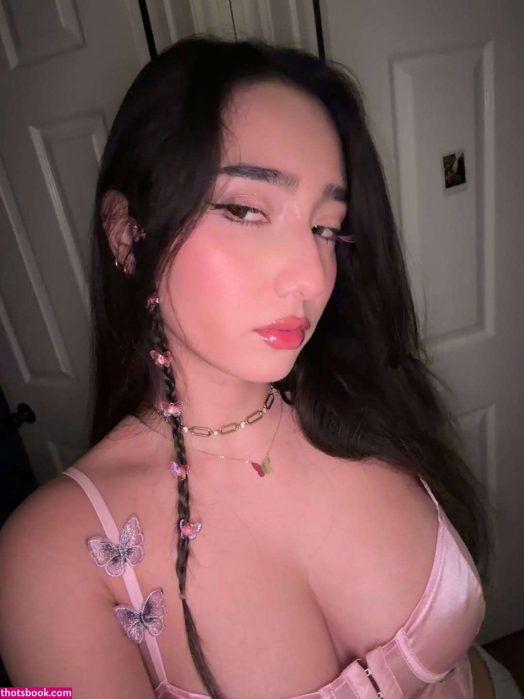 Sabrina Pezeshkian Photo #129