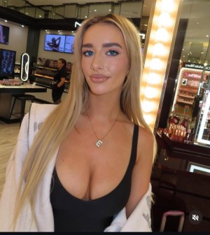 Erin Lally Photo #39