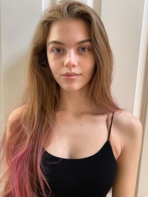 Emma Beardsley Photo #15