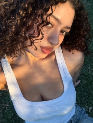 isabellaissweet Photo #9