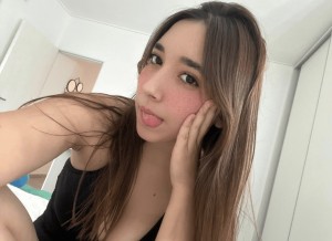 mollylovescuddles Photo #22