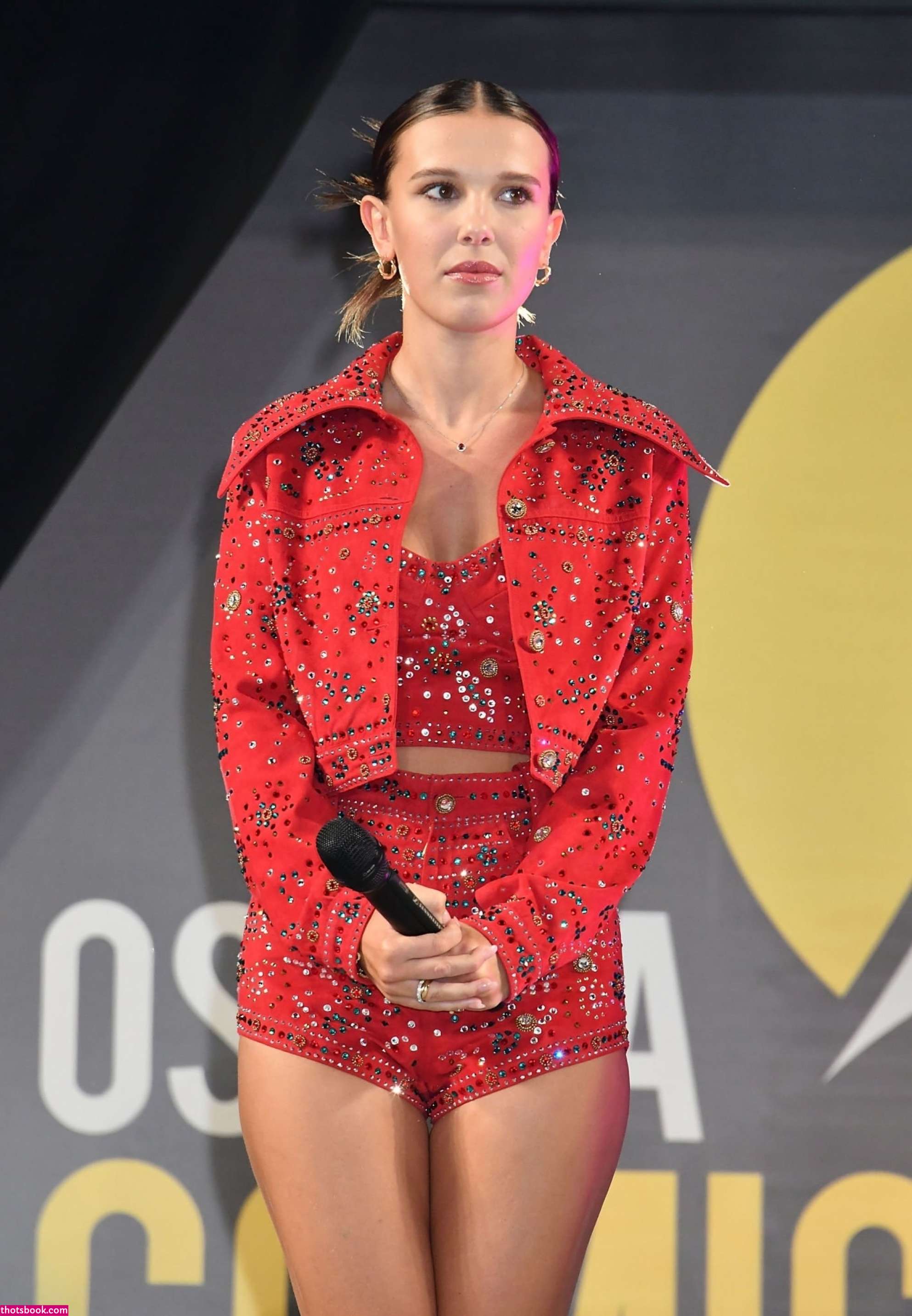 Millie Bobby Brown Photo #11