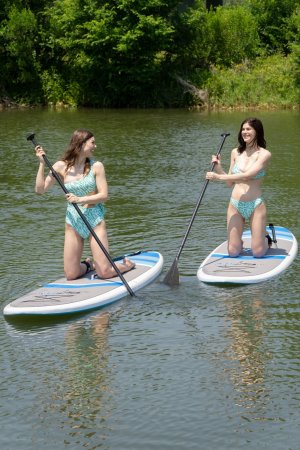 Alexandra Daddario Photo #4