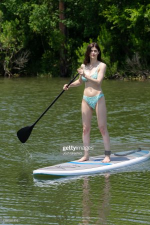 Alexandra Daddario Photo #27
