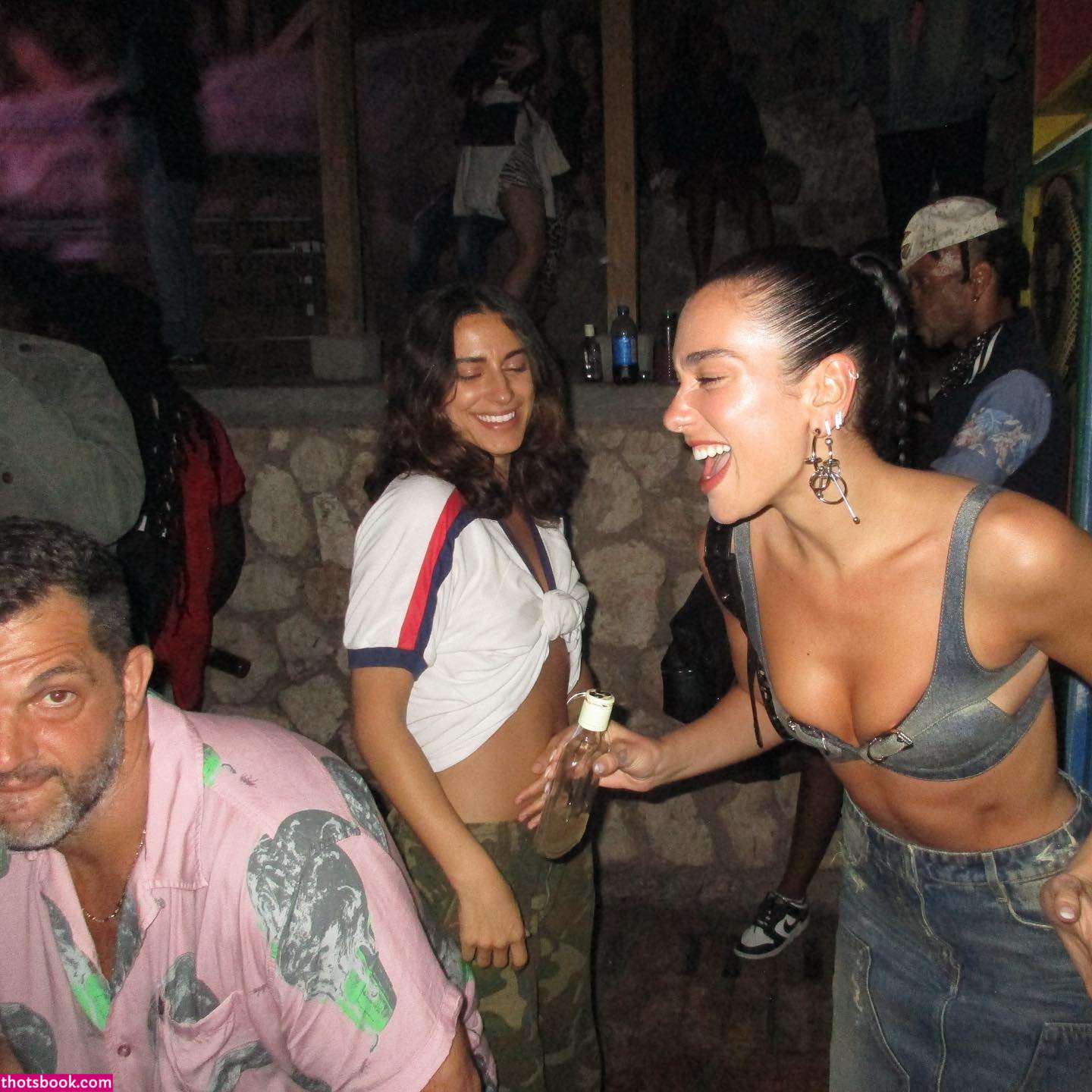 Dua Lipa Photo #4