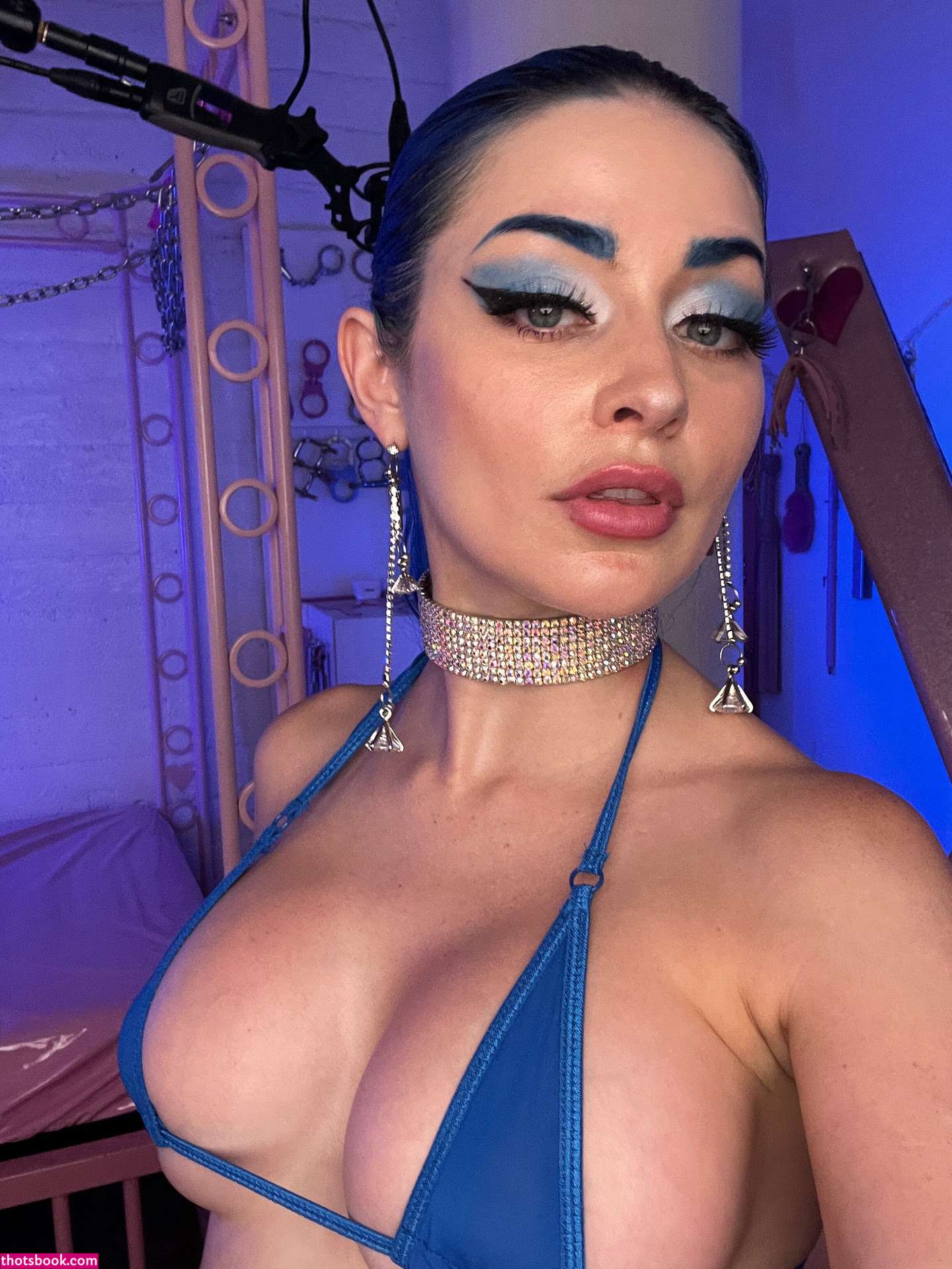 Jewelzblu Photo #32