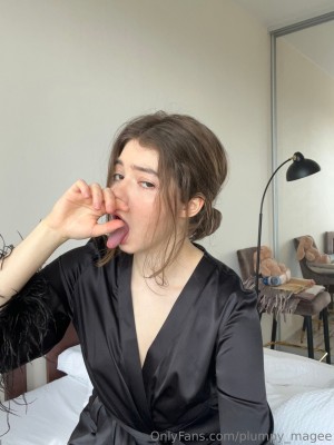 Plumpy Mage Photo #117