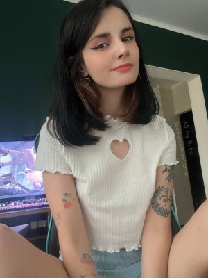 Loonassoftfeet Photo #204