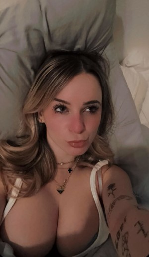 Kaitlyn Krems Photo #435