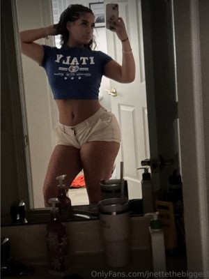 janettelmao Photo #12