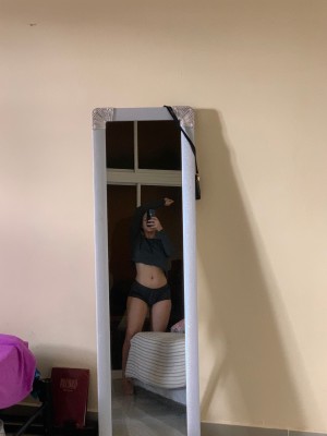 vivianabueno13 Photo #9