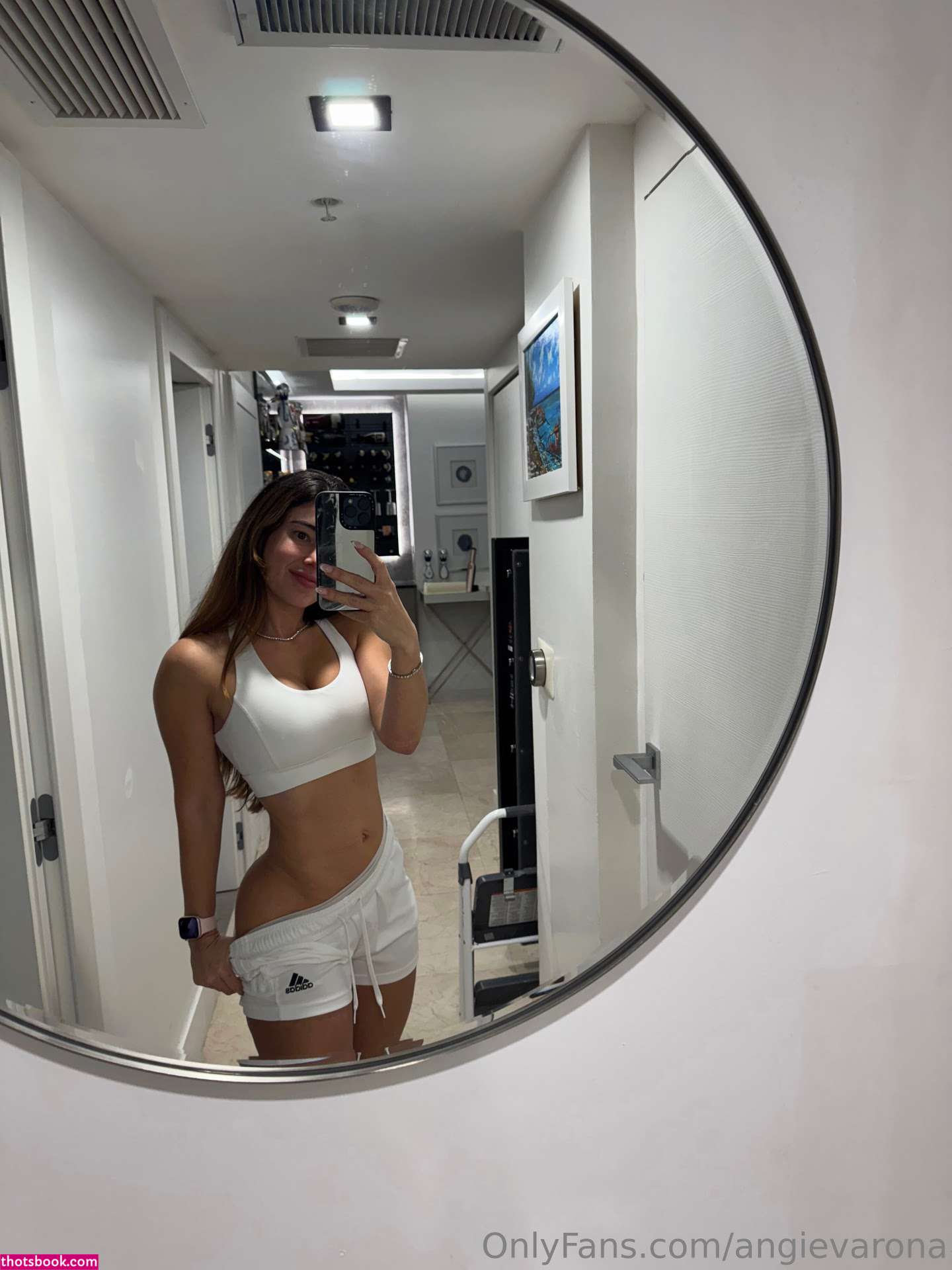 Angie Varona Photo #321