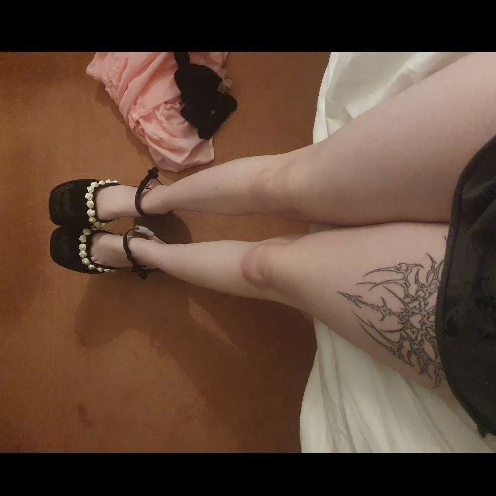 caralouss Photo #4