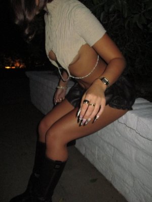 Leah Halton Photo #68