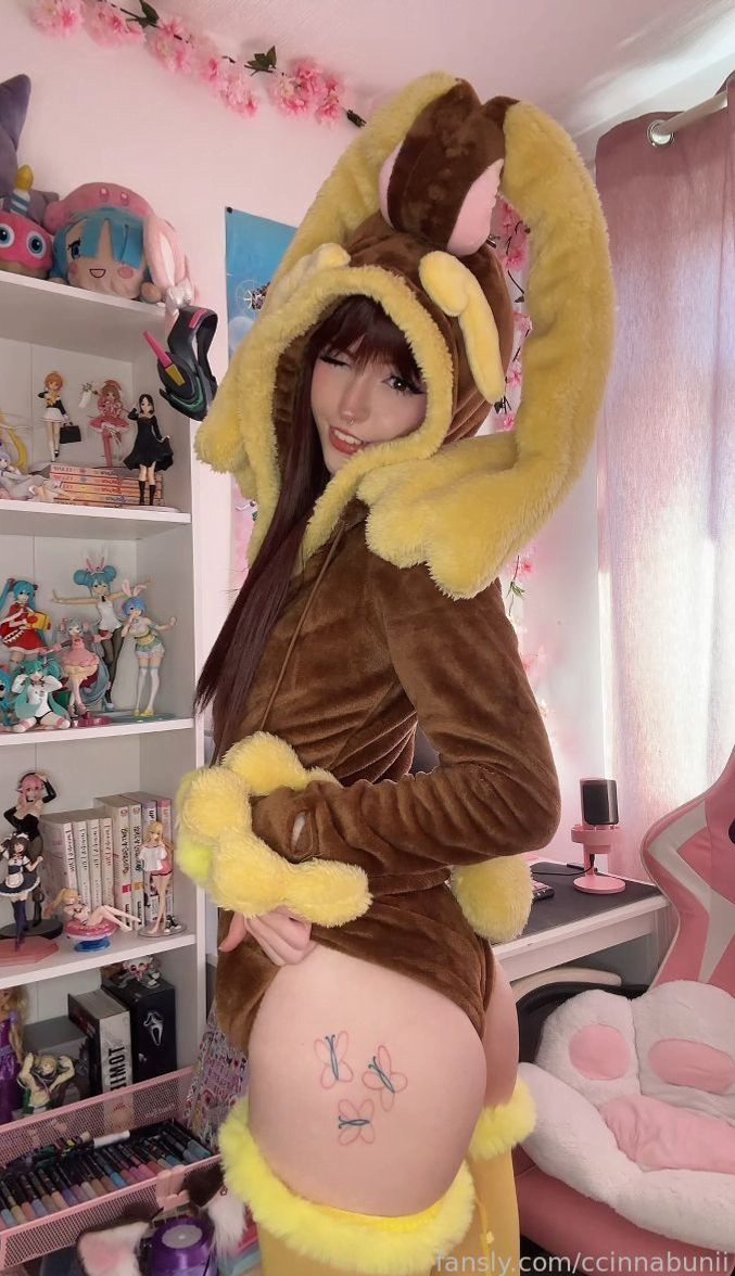 Ccinnabunii Photo #14