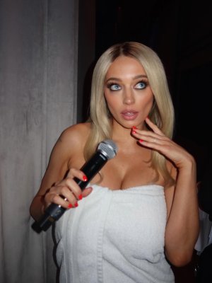 Caroline Vreeland Photo #197