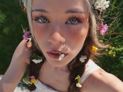 Nadine Breaty Photo #94