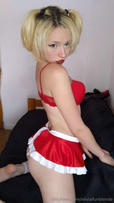 oliviafunblonde Photo #26