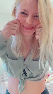 SmileyDani158 Photo #6
