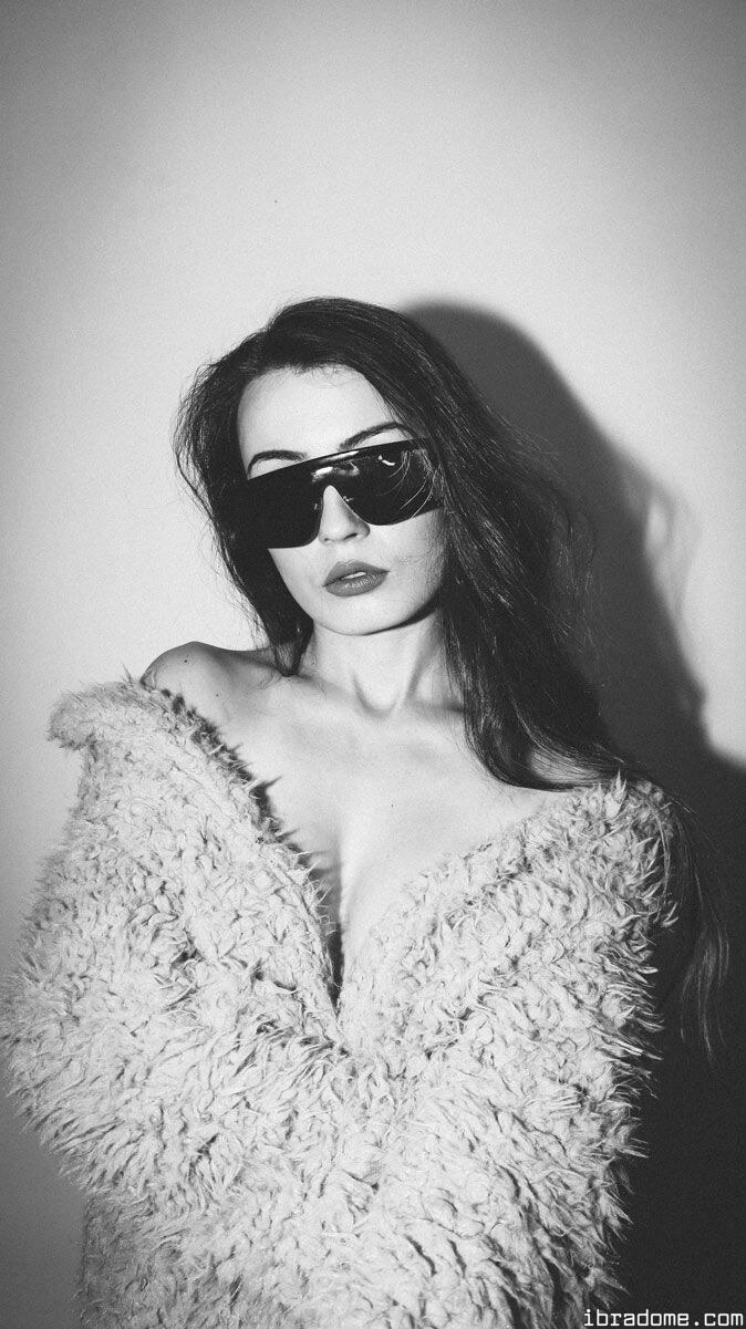 Anna Zapala Photo #182