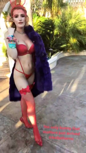 Bella Thorne Photo #343