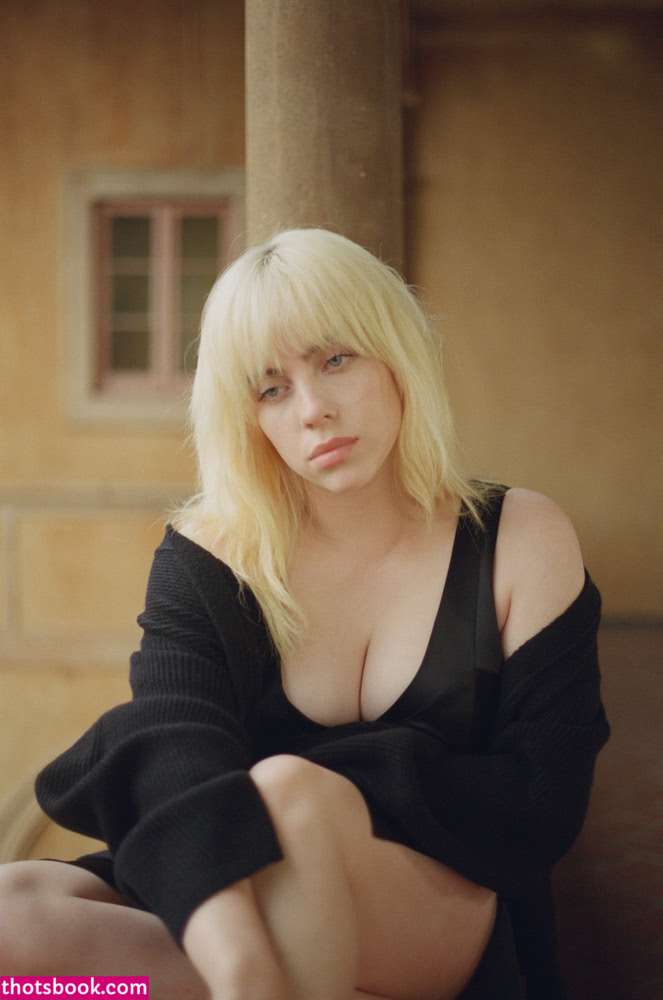 Billie Eilish Photo #90