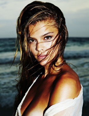 Nina Agdal Photo #21