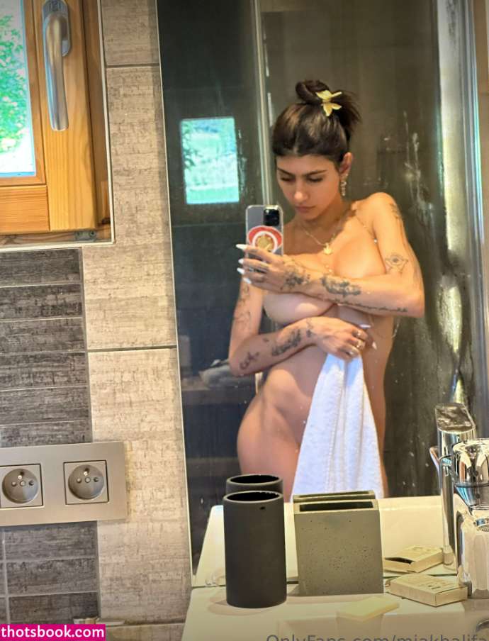 Mia Khalifa Photo #857
