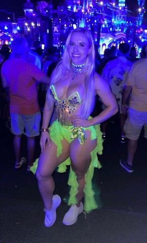 Ashton Penney Photo #33