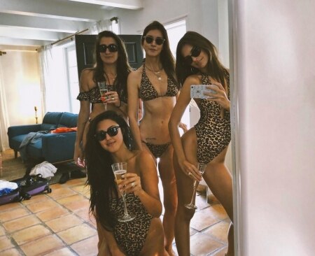 Emily Ratajkowski Post #4