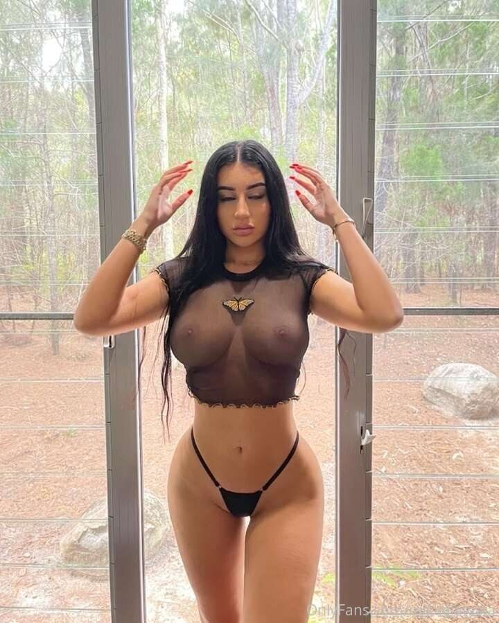 Mikaela Testa Photo #156