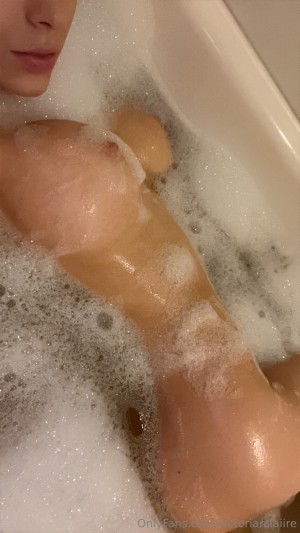 victoriarclaiire Photo #3