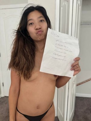 your_asianslut Photo #2