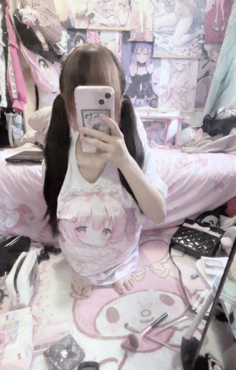 More_loveai Photo #1