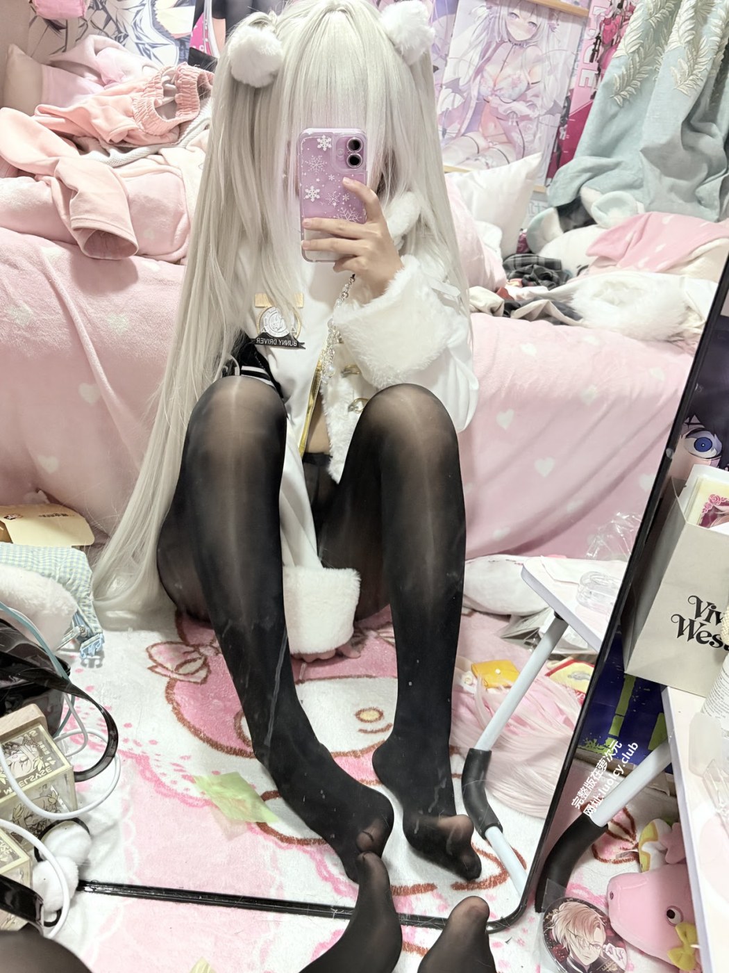 More_loveai Photo #24