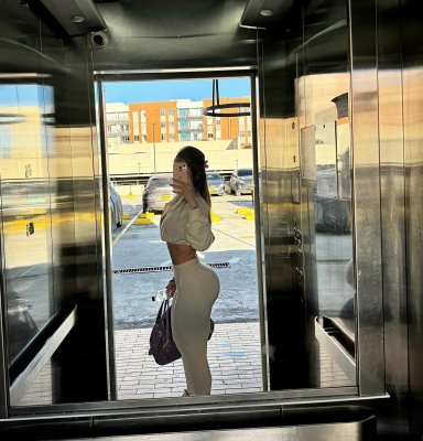 kareenromero2 Photo #38