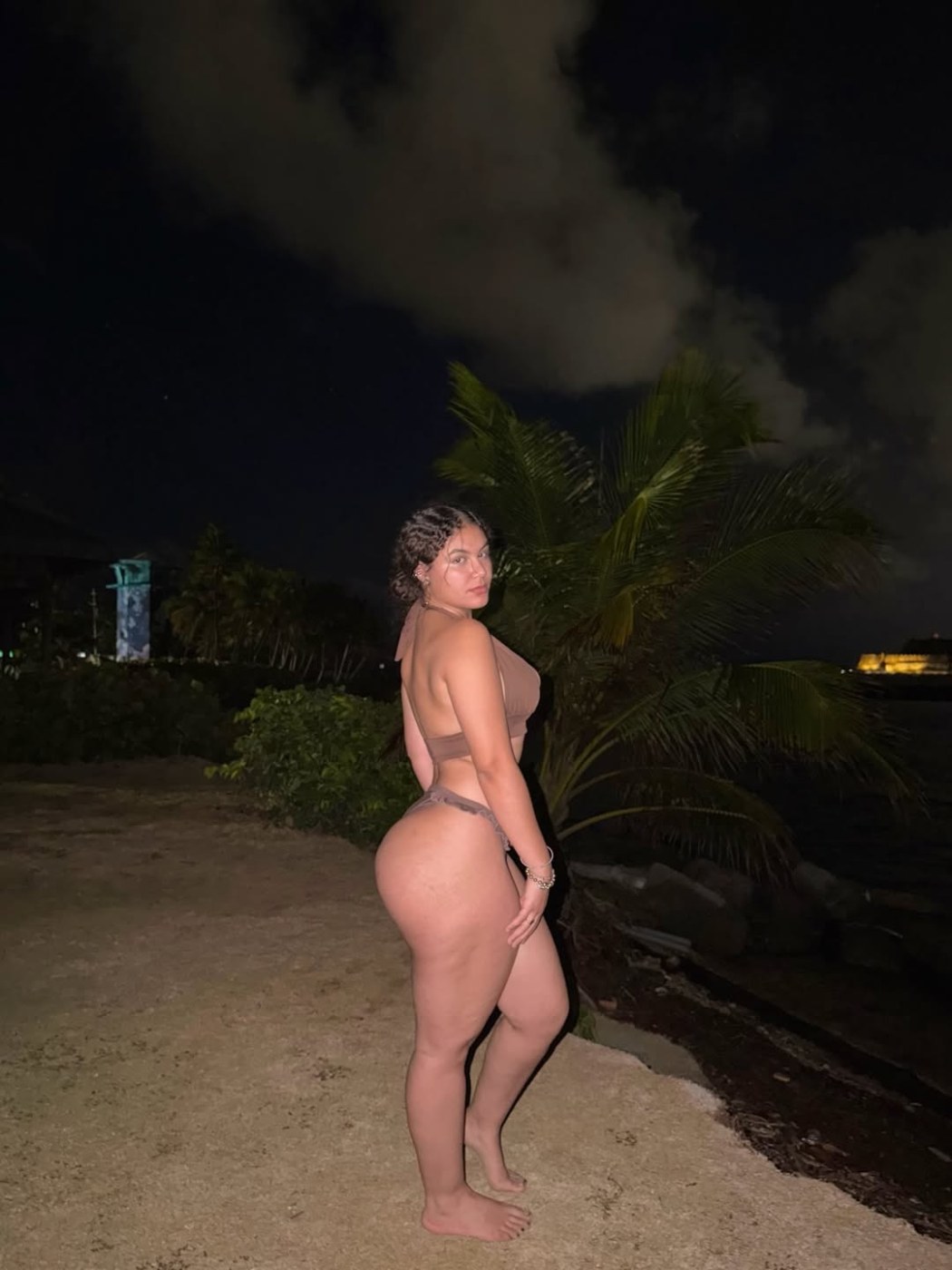 Alondra Nayel Photo #29