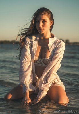 its.sofibloom Photo #14