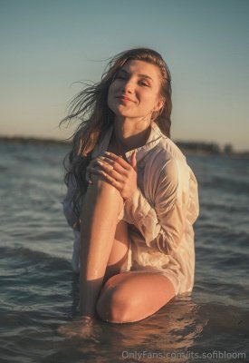 its.sofibloom Photo #20