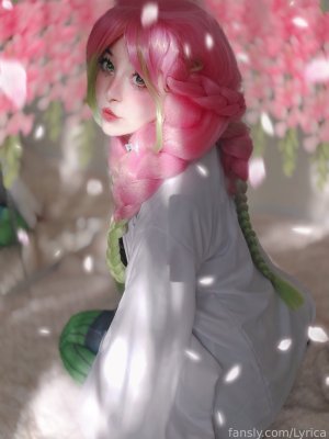 Lyrica Photo #120
