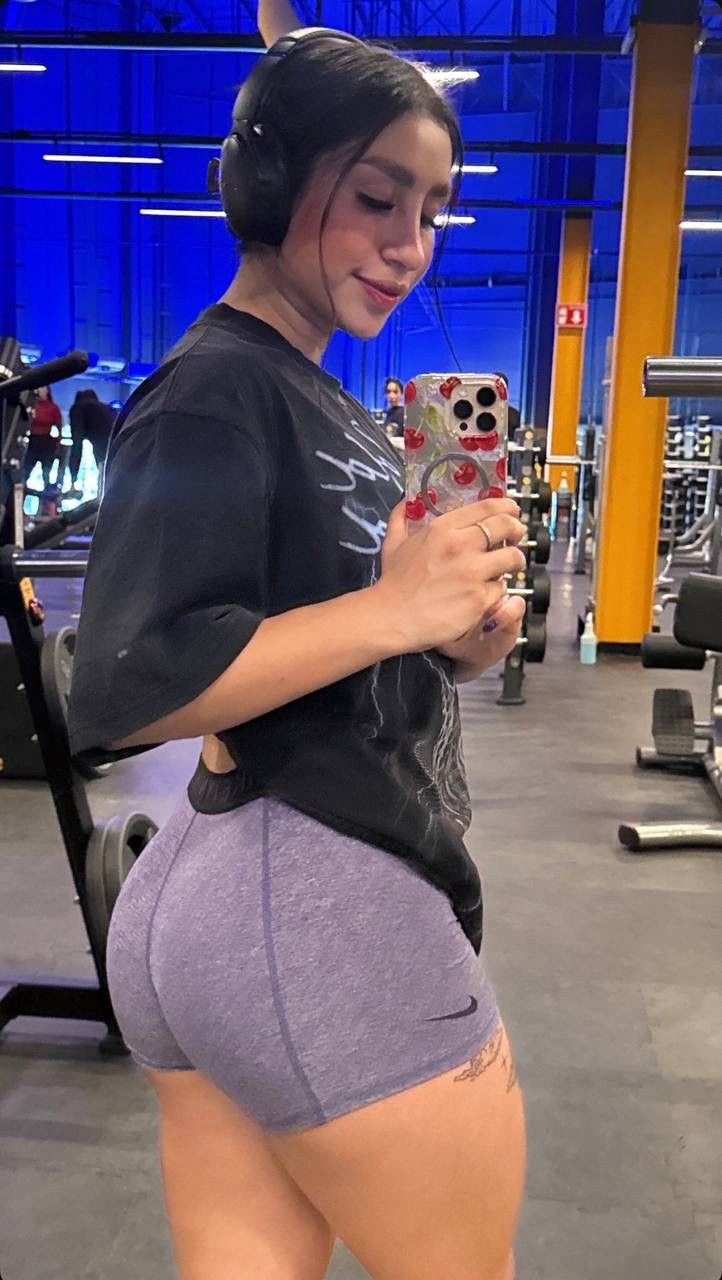 Aletxa Valenzuela Photo #4