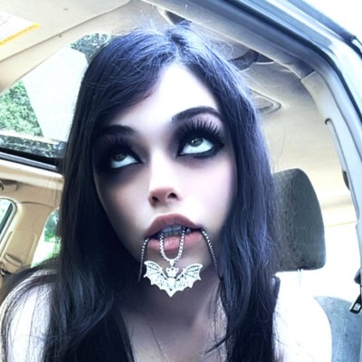 zomb1e_tramp