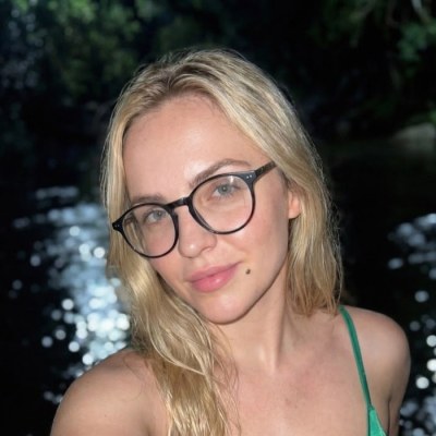 Larissa sophia