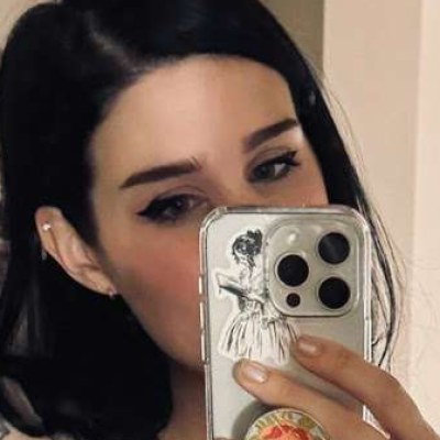 Arryn Zech