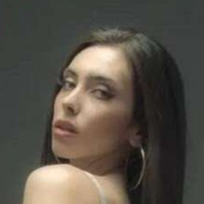 Holistic Nicole
