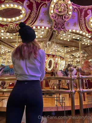 Theivoryfox Photo #56