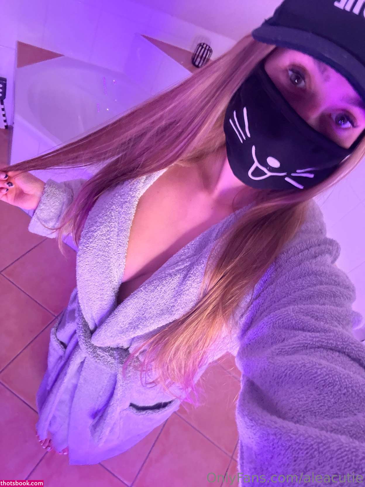 aleacutie Photo #12